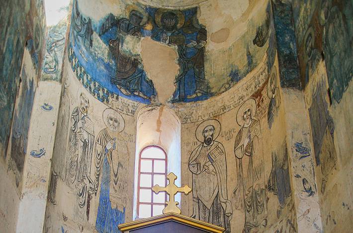 Van Akdamar Anıt müzesi iç çekim orijinal kilise dini konulu fresk İsanın haverileri incil kök boyası duvar resmi