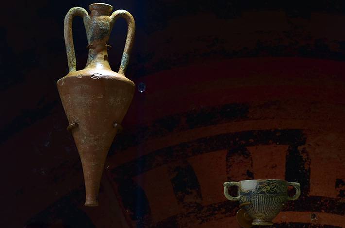 Hatay Arkeoloji Müzesi çanak çömlek unganterium  göz yaşı şişeleri kylix amphora  çift kulplu seramik antik seramik helenistik dönem