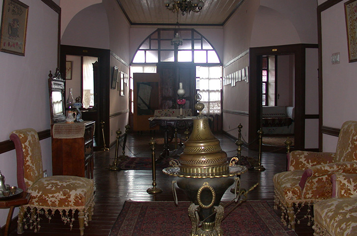 Mersin Silifke Atatürk evi etnografya müzesi kişisel eşyalar etnografik eşyalar konak dış görünüm