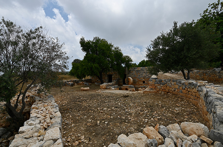mersin kanlı divane örenyeri erdemli antik kent hellenistik dönem geç antik dönem duvar kalıntılar 